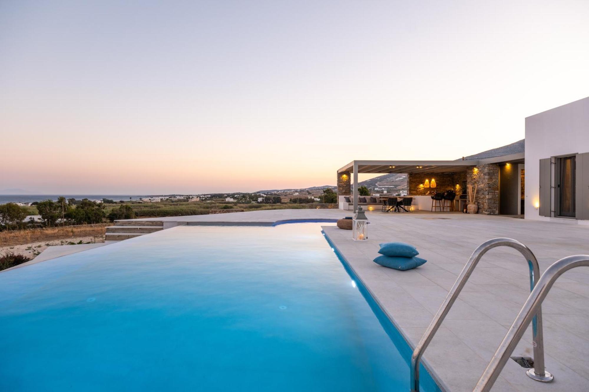 Golden Bay Luxury Villas And Suites Chrisi Akti  Exterior foto